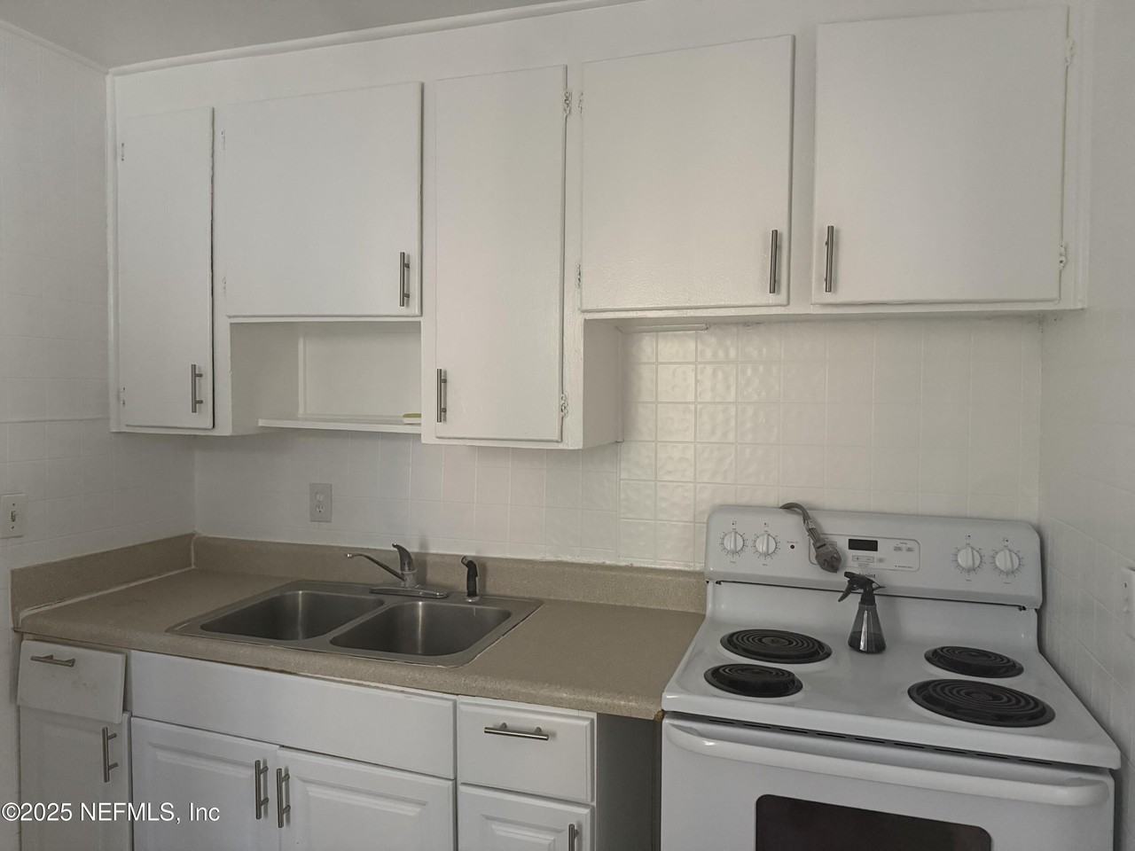 903 Melson Ave - Photo 6 of 11