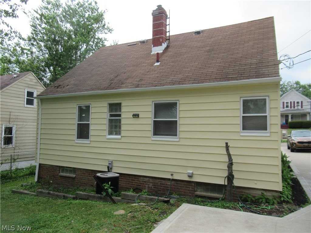 86 Cowles Ave - Photo 4 of 26