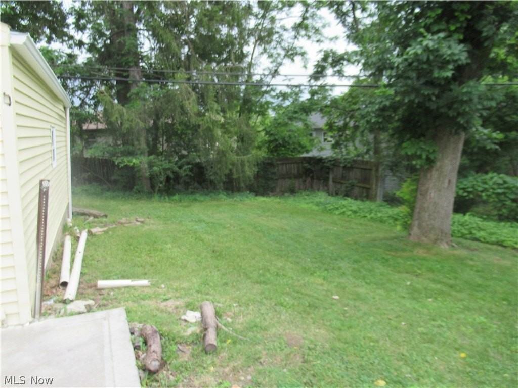 86 Cowles Ave - Photo 5 of 26