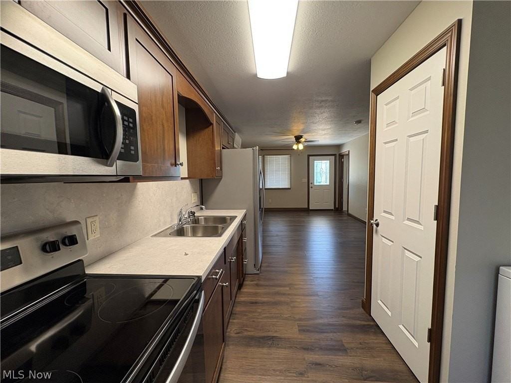 82 Pine St - Photo 5 of 20