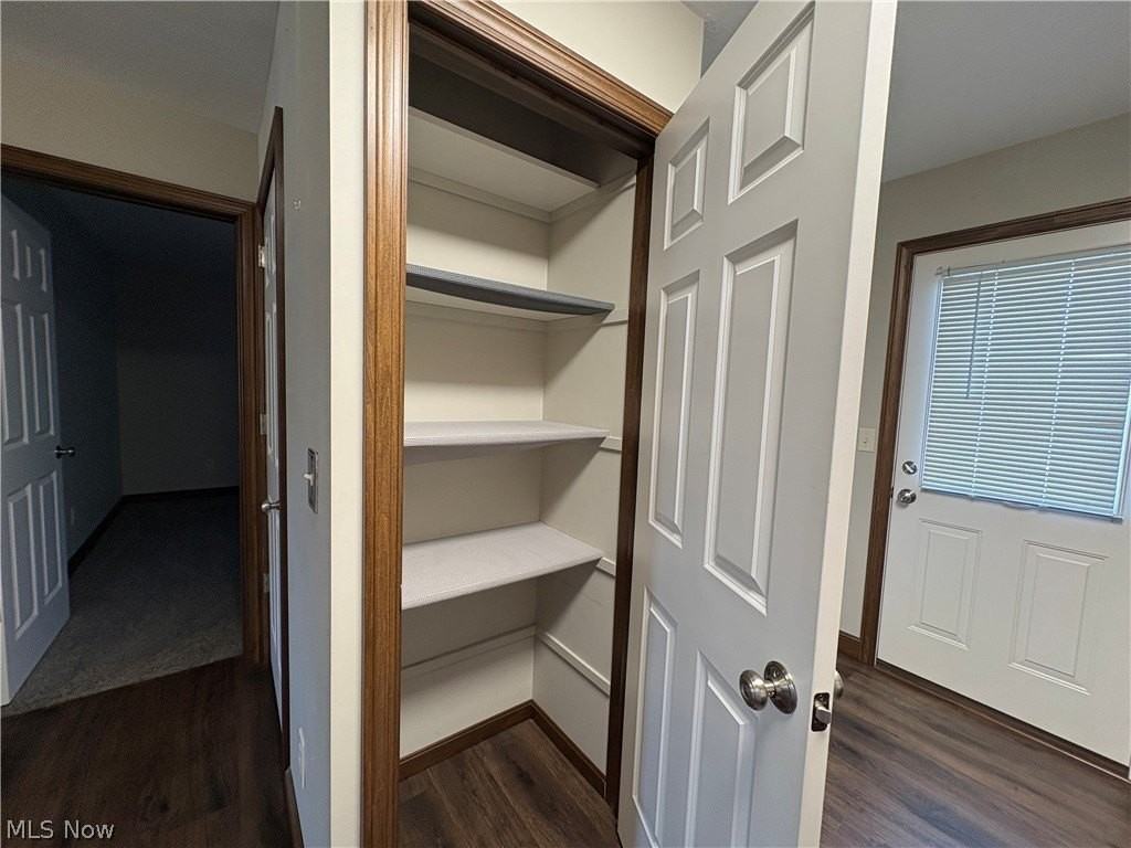 82 Pine St - Photo 7 of 20