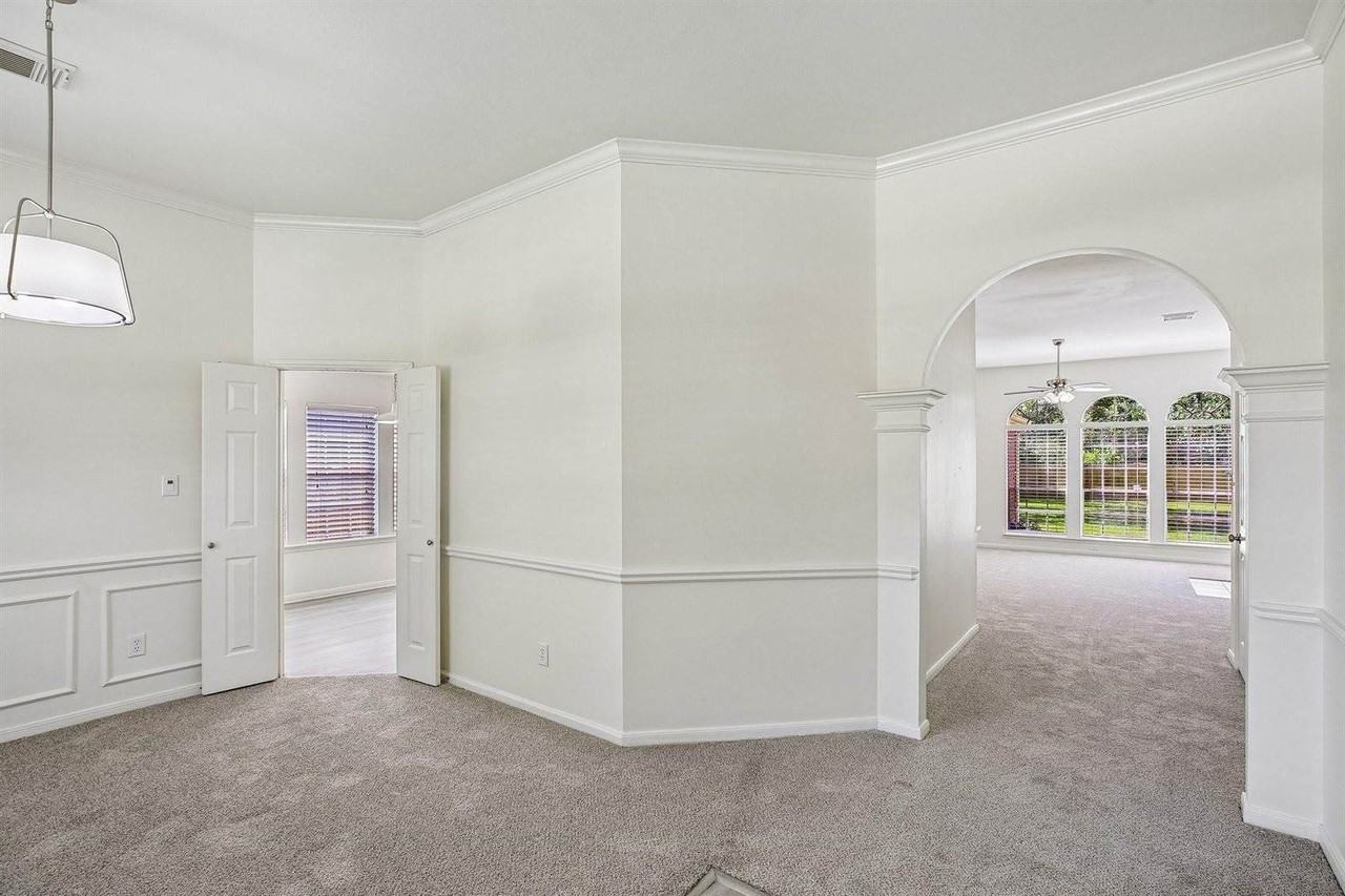 16911 Bouldgreen - Photo 4 of 31