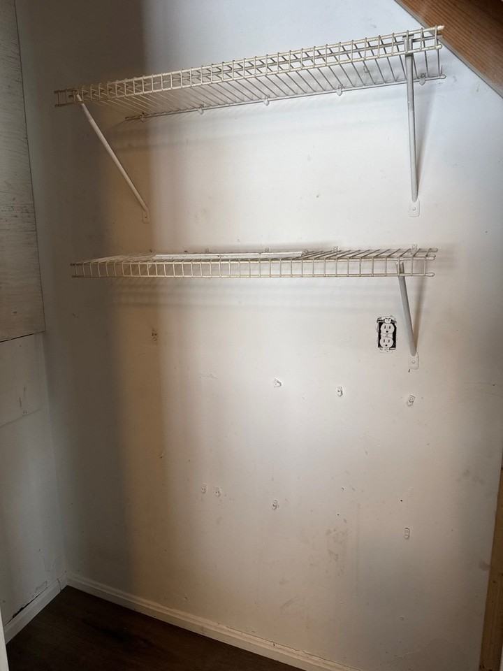 338 N Skyline Dr #1 - Photo 6 of 43