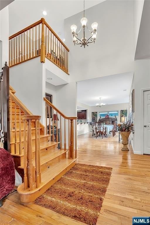 8 Mary Ct - Photo 2 of 25