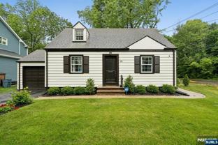 24 Iris Rd - Photo 1 of 1