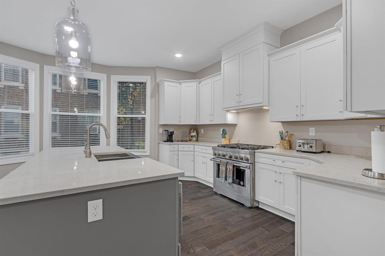 Vinton Ave - Photo 5 of 13