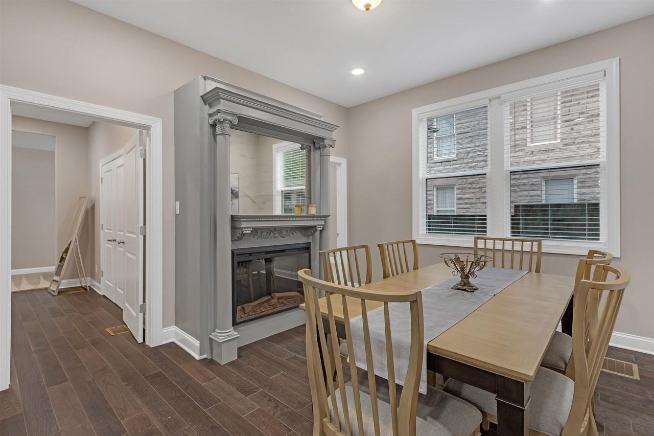 Vinton Ave - Photo 6 of 13