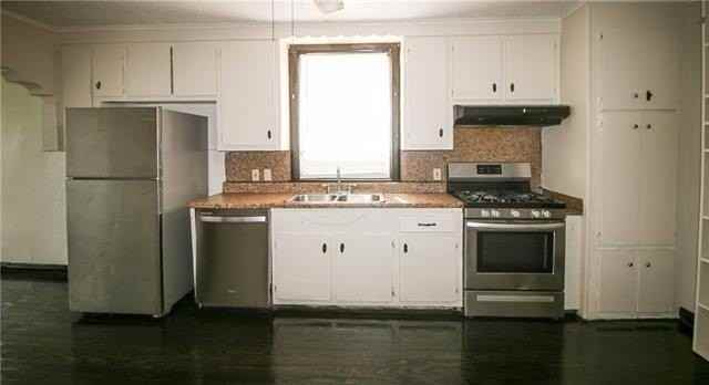 7395 Saint Rita St - Photo 6 of 14