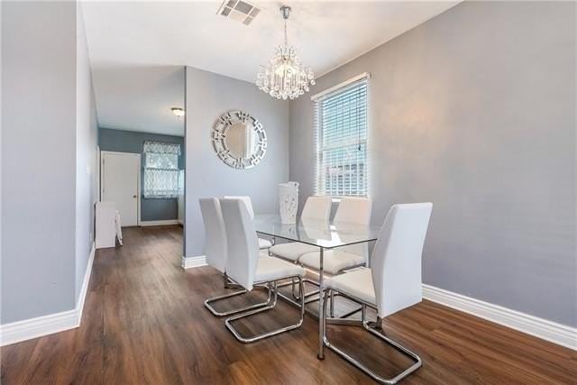 1512 N Robertson St - Photo 5 of 17