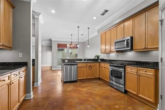 1204 Rue Degas - Photo 4 of 18