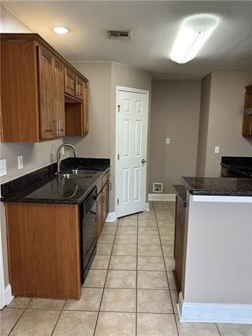 2721 Pakenham Dr - Photo 3 of 14