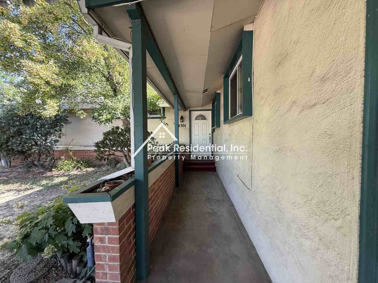 4301 Cottage Way - Photo 6 of 25