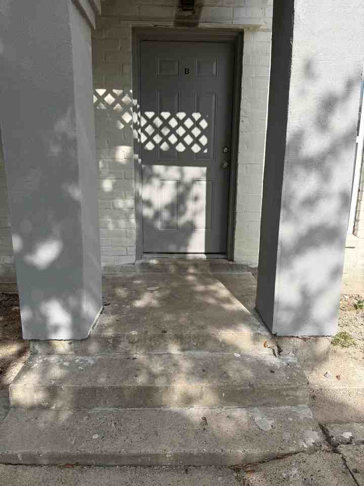 1111 N 7th St #1111-07 - Photo 2 of 4