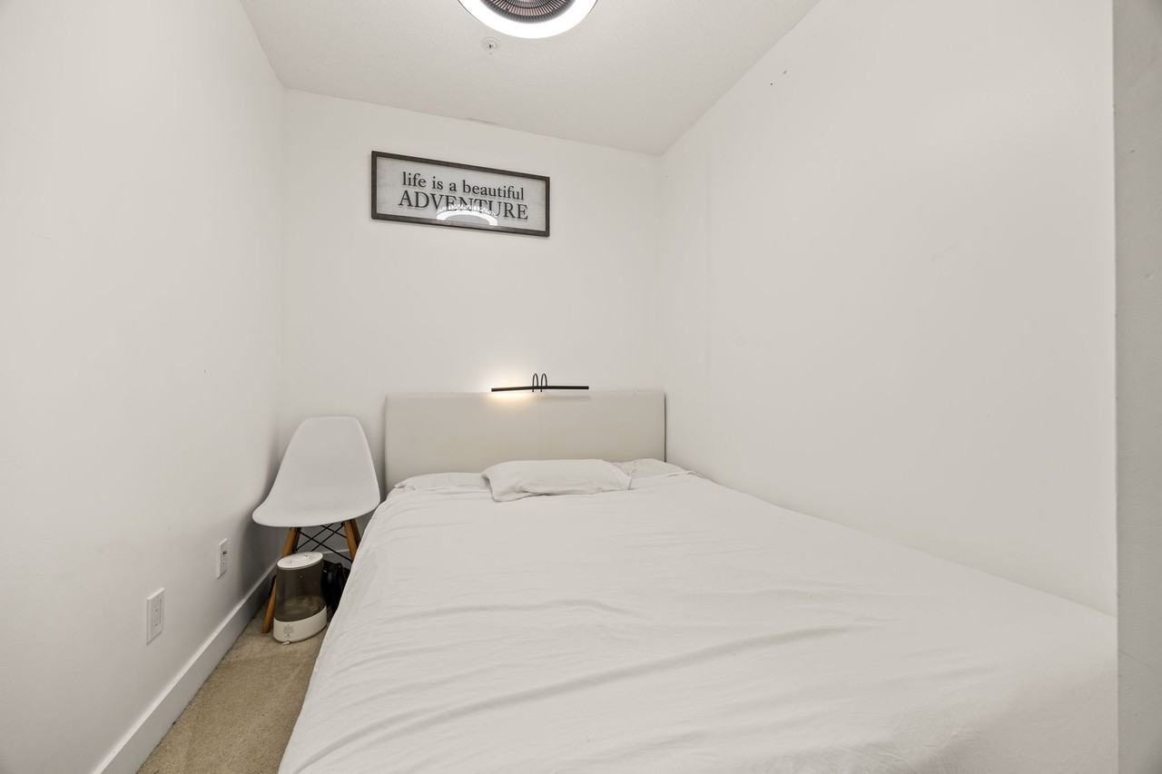 10838 City Parkway - Photo 4