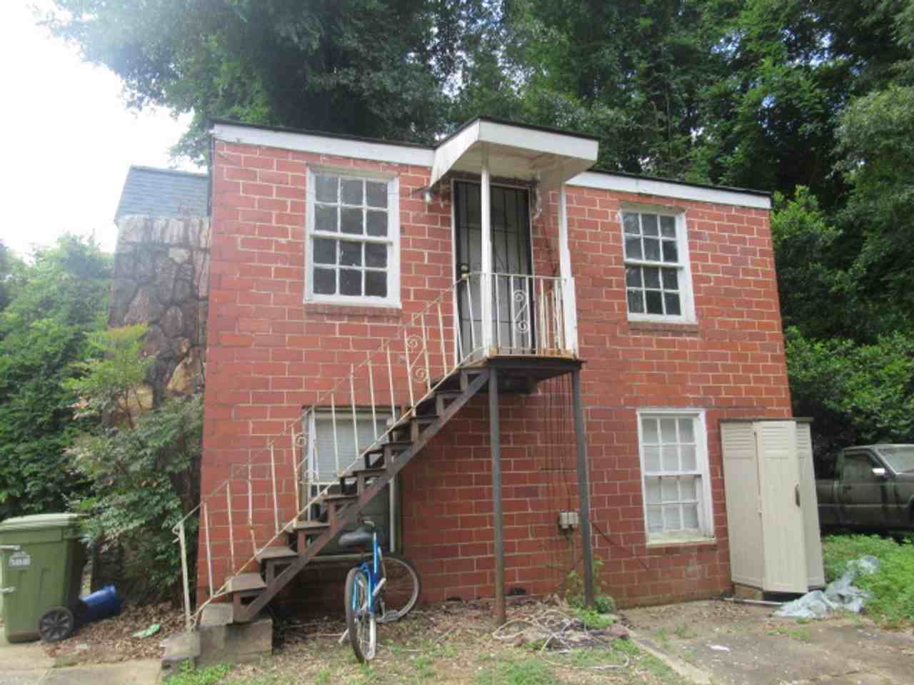 806B N Park St - Photo 3 of 14