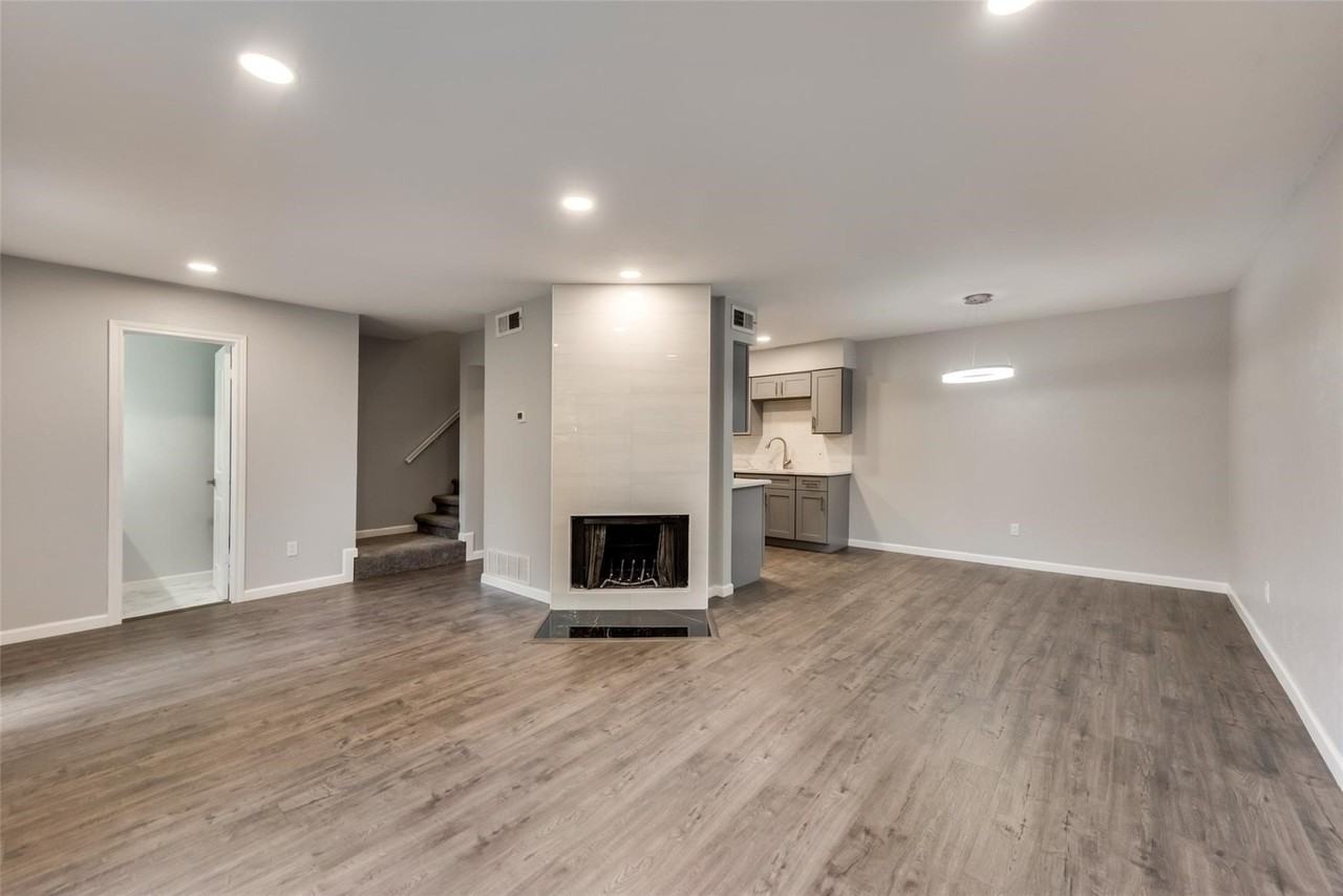 2652 Custer Pkwy #106 - Photo 3 of 25
