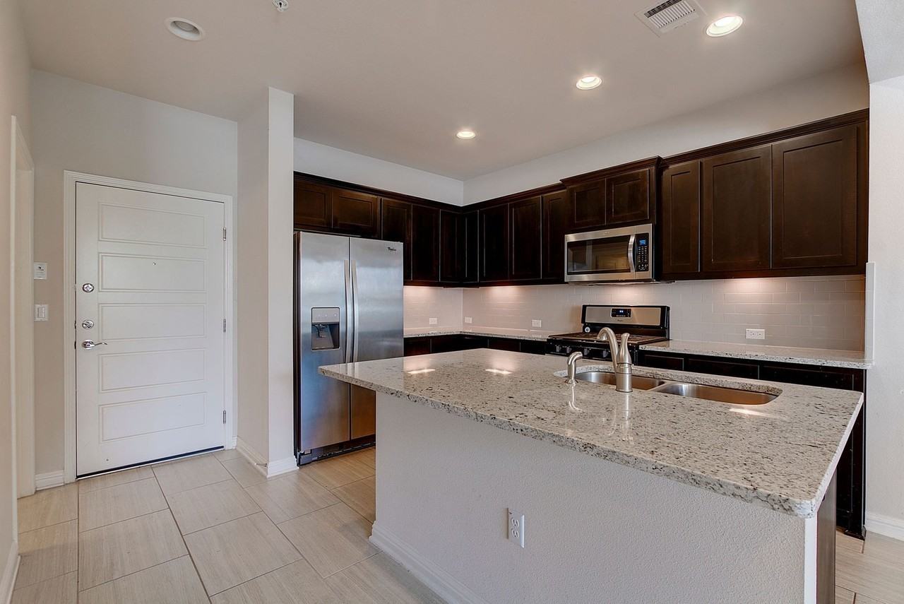 13800 Lyndhurst St #73 - Photo 2 of 28