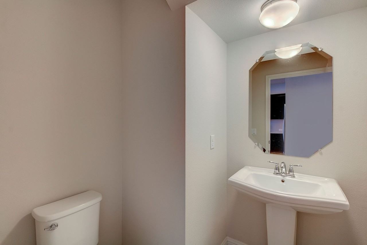13800 Lyndhurst St #73 - Photo 4 of 28
