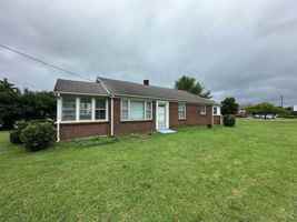 featured image of 1061 Village Hwy