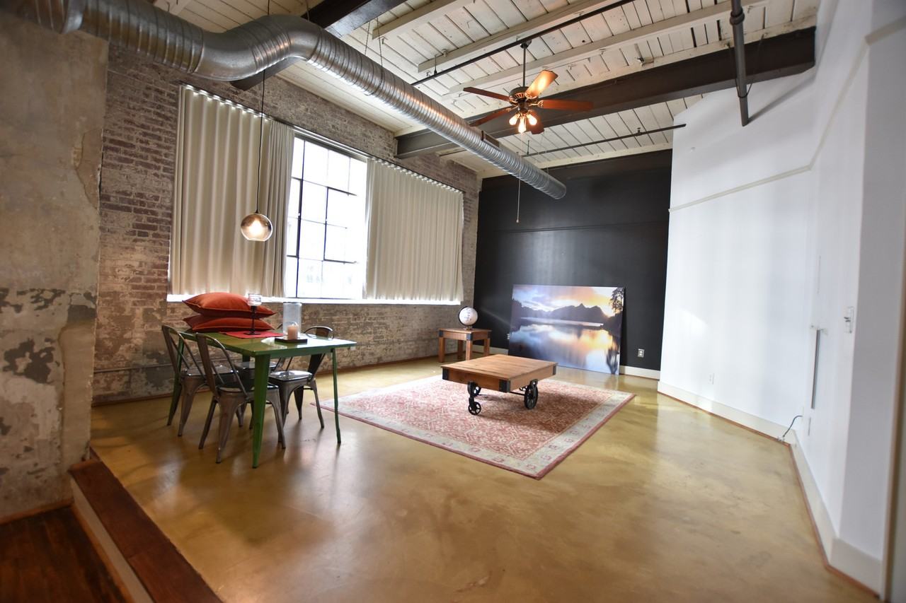 401 E 4th St #305 - Photo 2 of 24