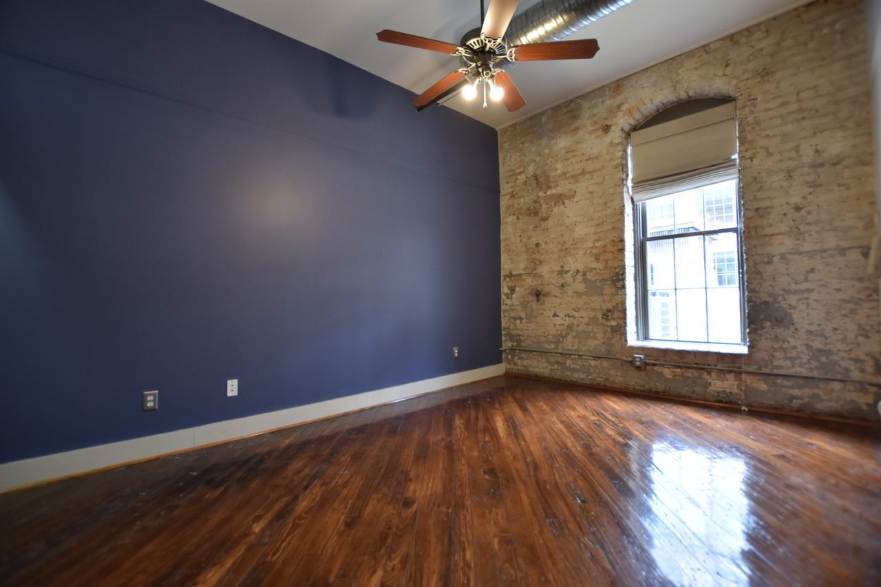 401 E 4th St #305 - Photo 7 of 24