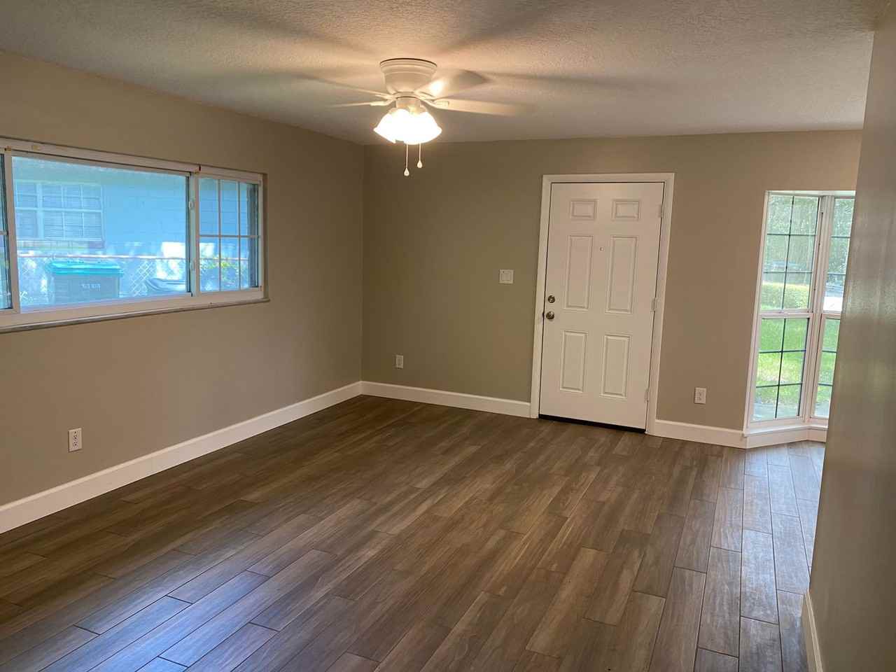 3052 Unkaterri Ln - Photo 3 of 21