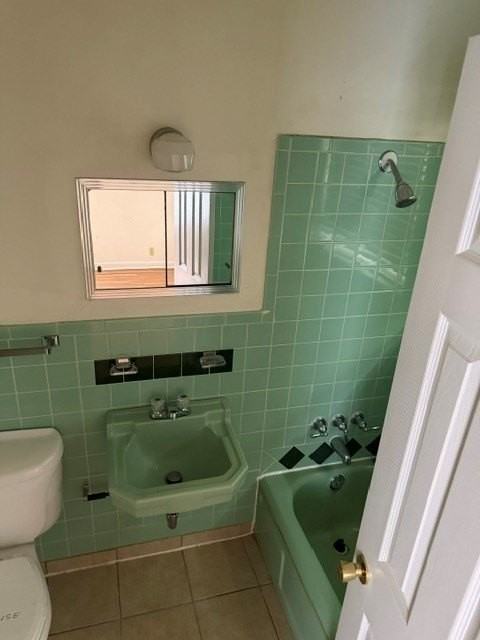 1402 Hillcrest Dr - Photo 4 of 12