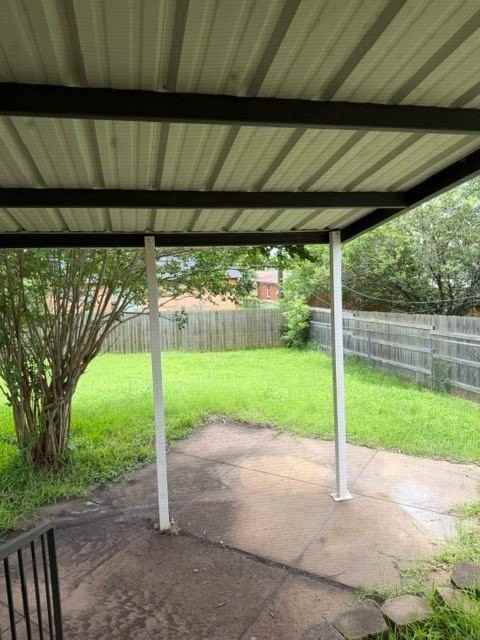 1402 Hillcrest Dr - Photo 7 of 12