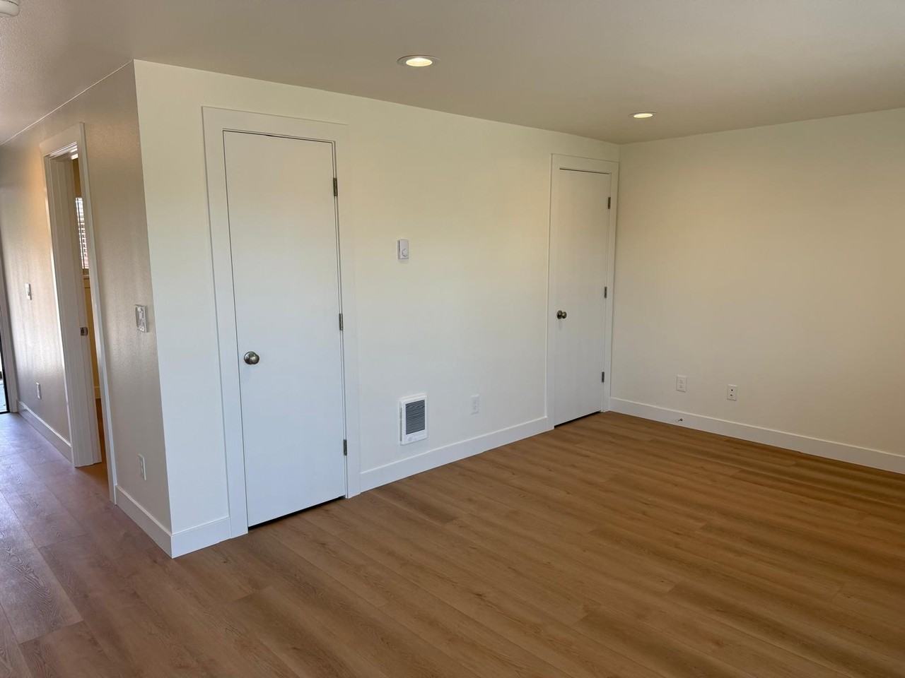 8711 South 114th Street #104 - Photo 5 of 37
