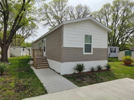 featured image of 136 Lynn Ln #62