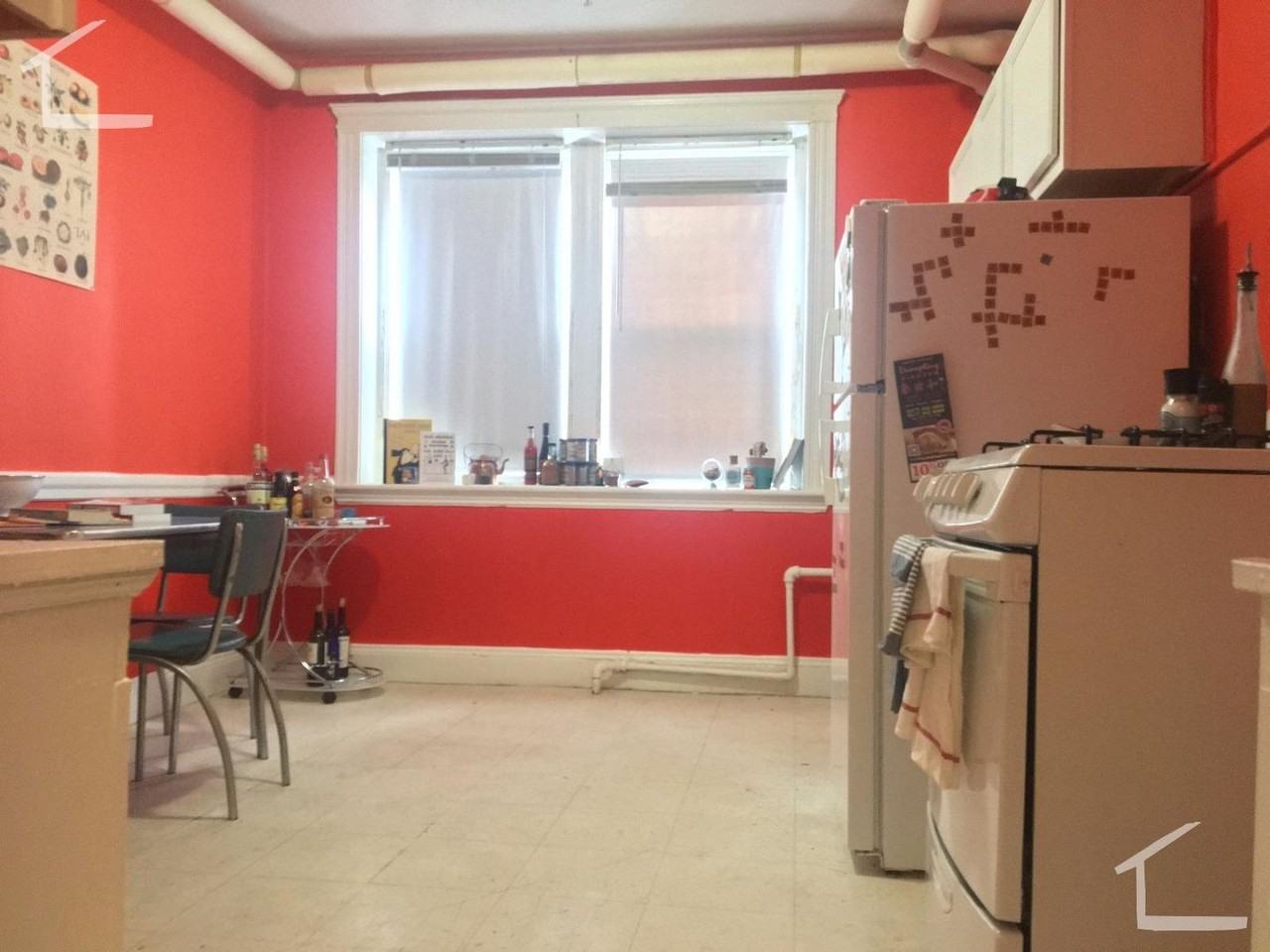 122 Washington St - Photo 2 of 3