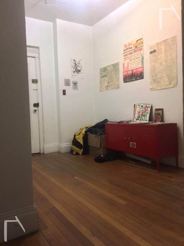 122 Washington St - Photo 3 of 3