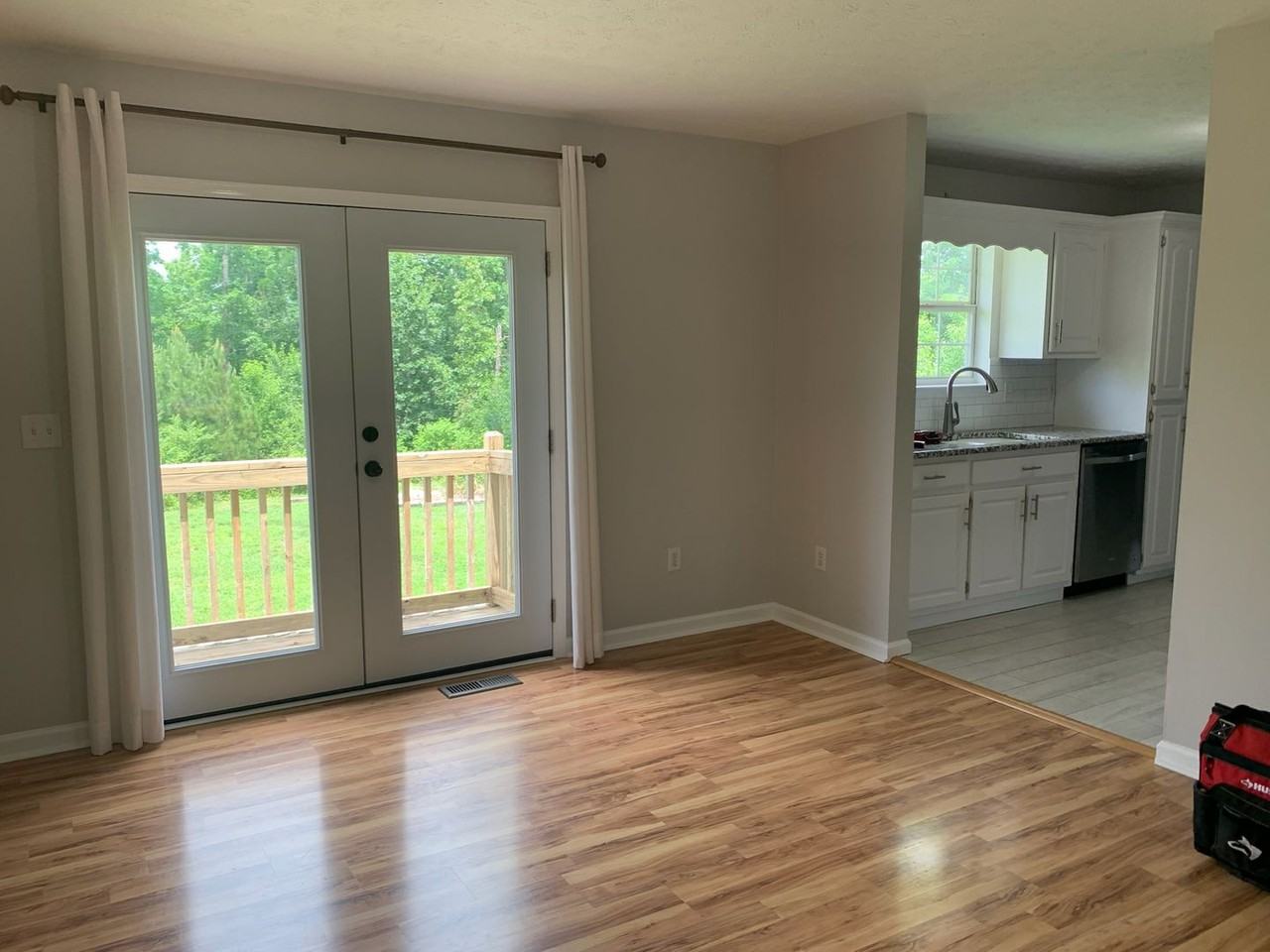 9307 Bill Reed Rd - Photo 5 of 20
