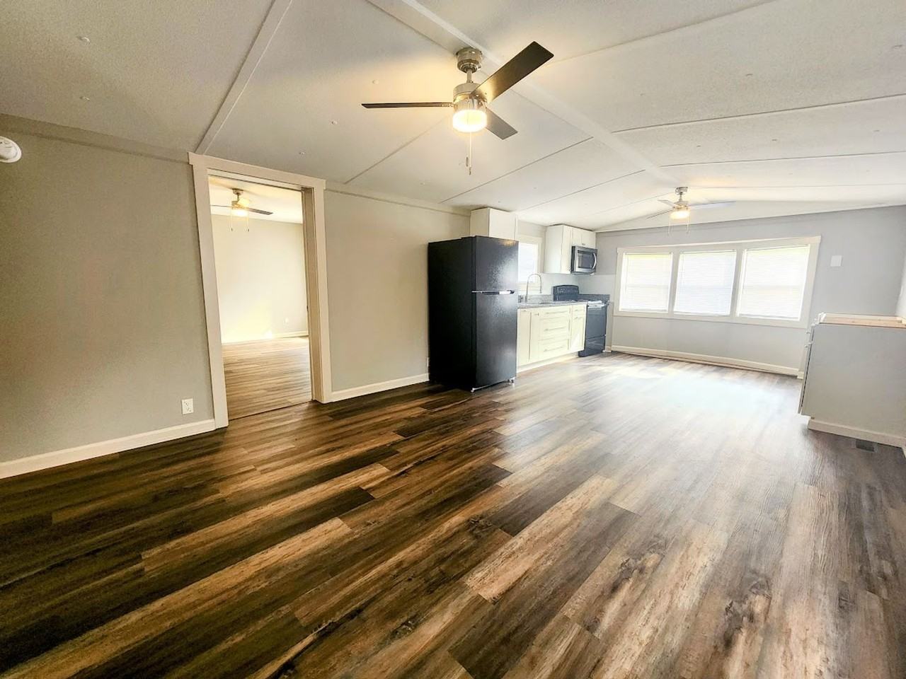 111 Elizabeth City Dr - Photo 4 of 11