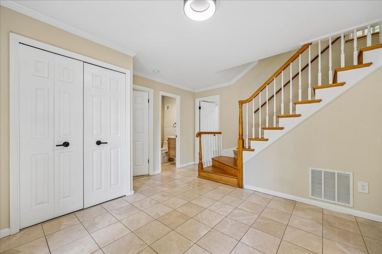11506 Stonewood Ln - Photo 6 of 49