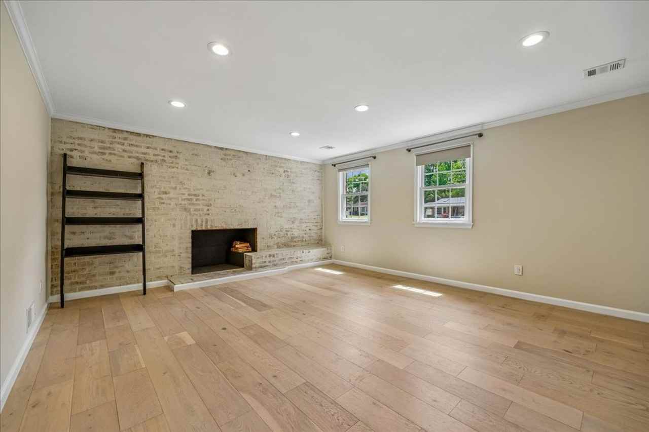 11506 Stonewood Ln - Photo 7 of 49