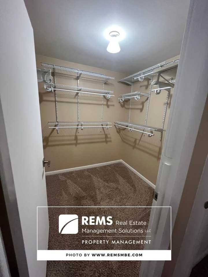 114 6th Ave - Photo 6 of 11