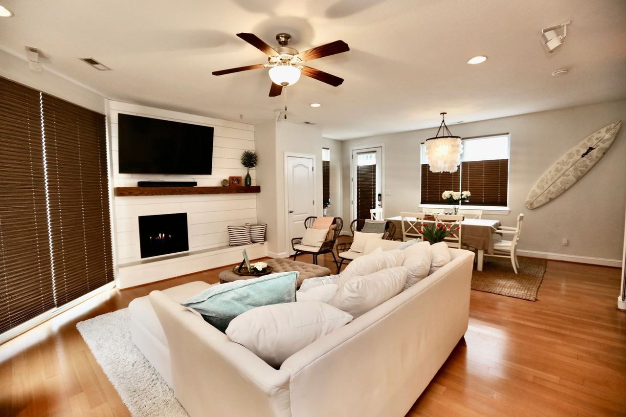 613 Lake Dr - Photo 6 of 43