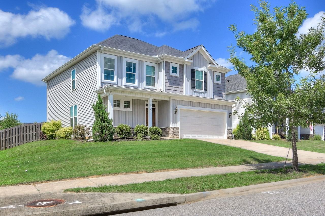 1247 Cobblefield Dr - Photo 2 of 35