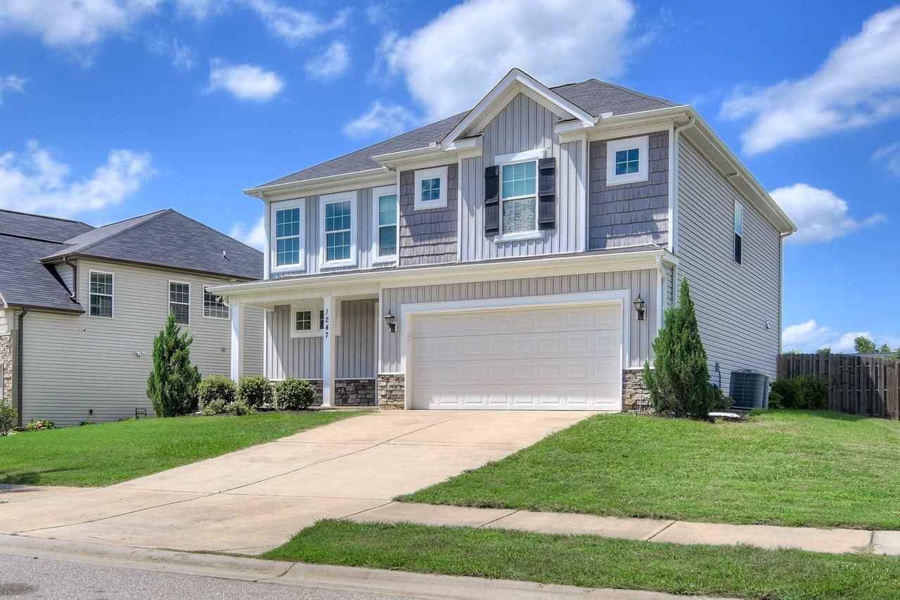 1247 Cobblefield Dr - Photo 3 of 35
