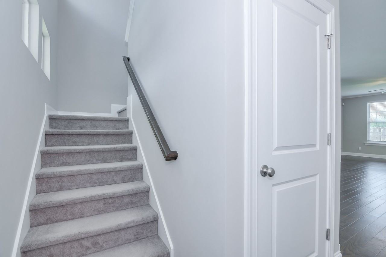 1247 Cobblefield Dr - Photo 6 of 35