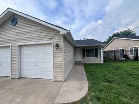 1309-1323 W Lotus - Photo 1 of 1