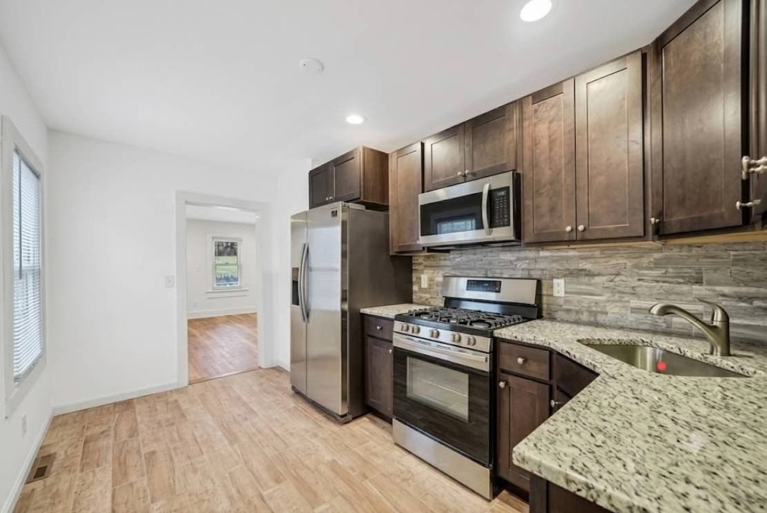 3 Park Ave #B - Photo 5 of 12