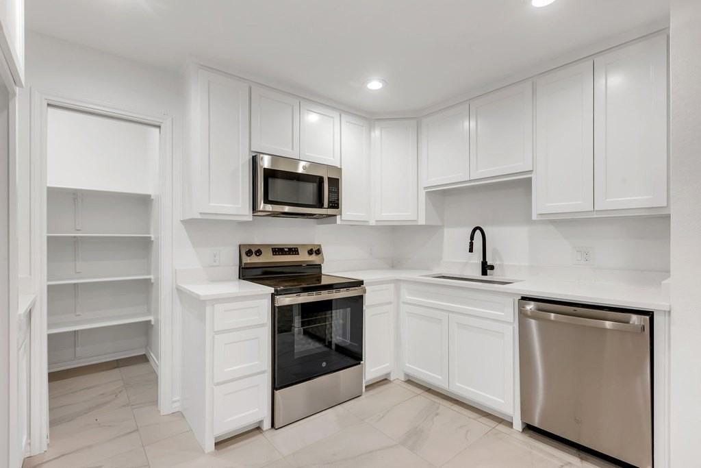 204 Old Course Rd - Photo 4 of 25