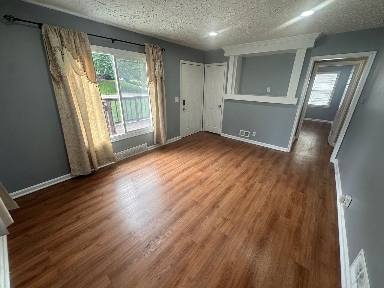 2130 S 47th St - Photo 5 of 26