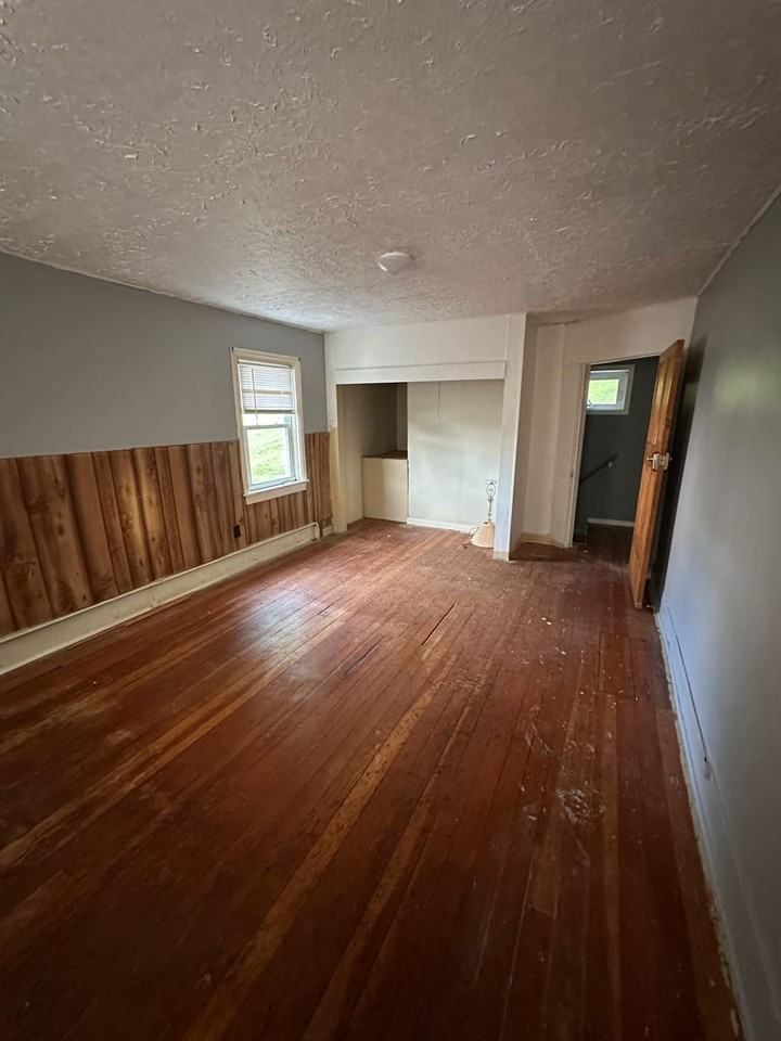 1846 Walnut Bottom Rd - Photo 6 of 7
