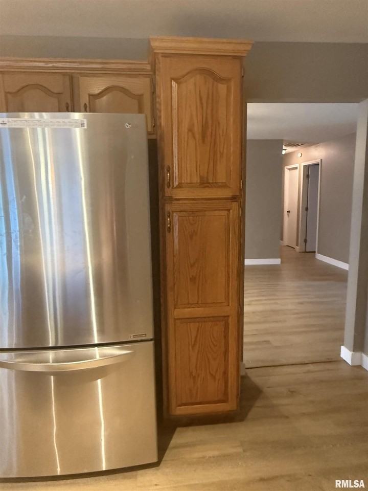 213 Appomattox Dr - Photo 7 of 17