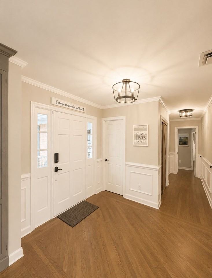 1360 Sycamore Rd - Photo 3 of 45