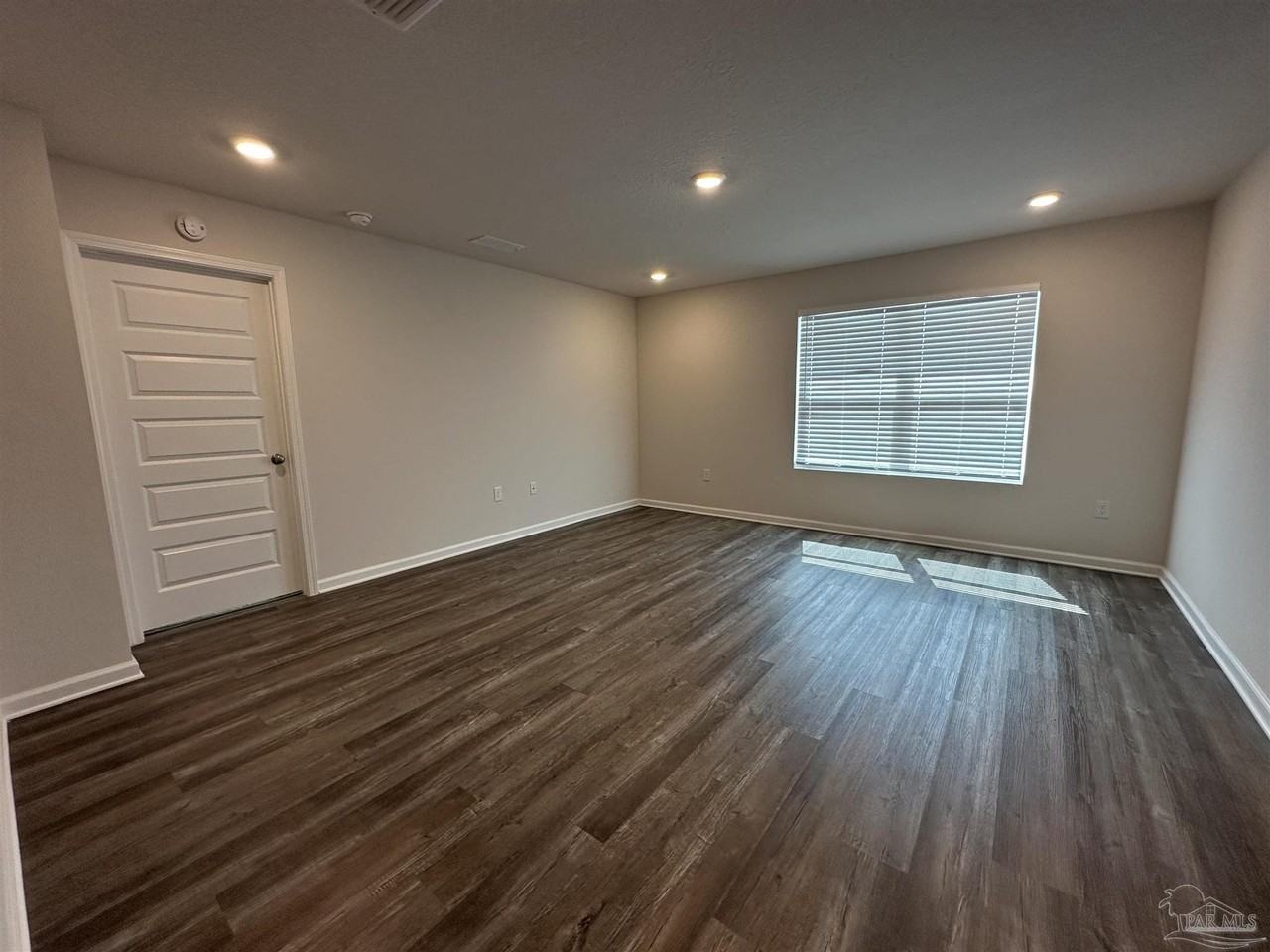 4014 Whitetail Ln - Photo 3 of 25