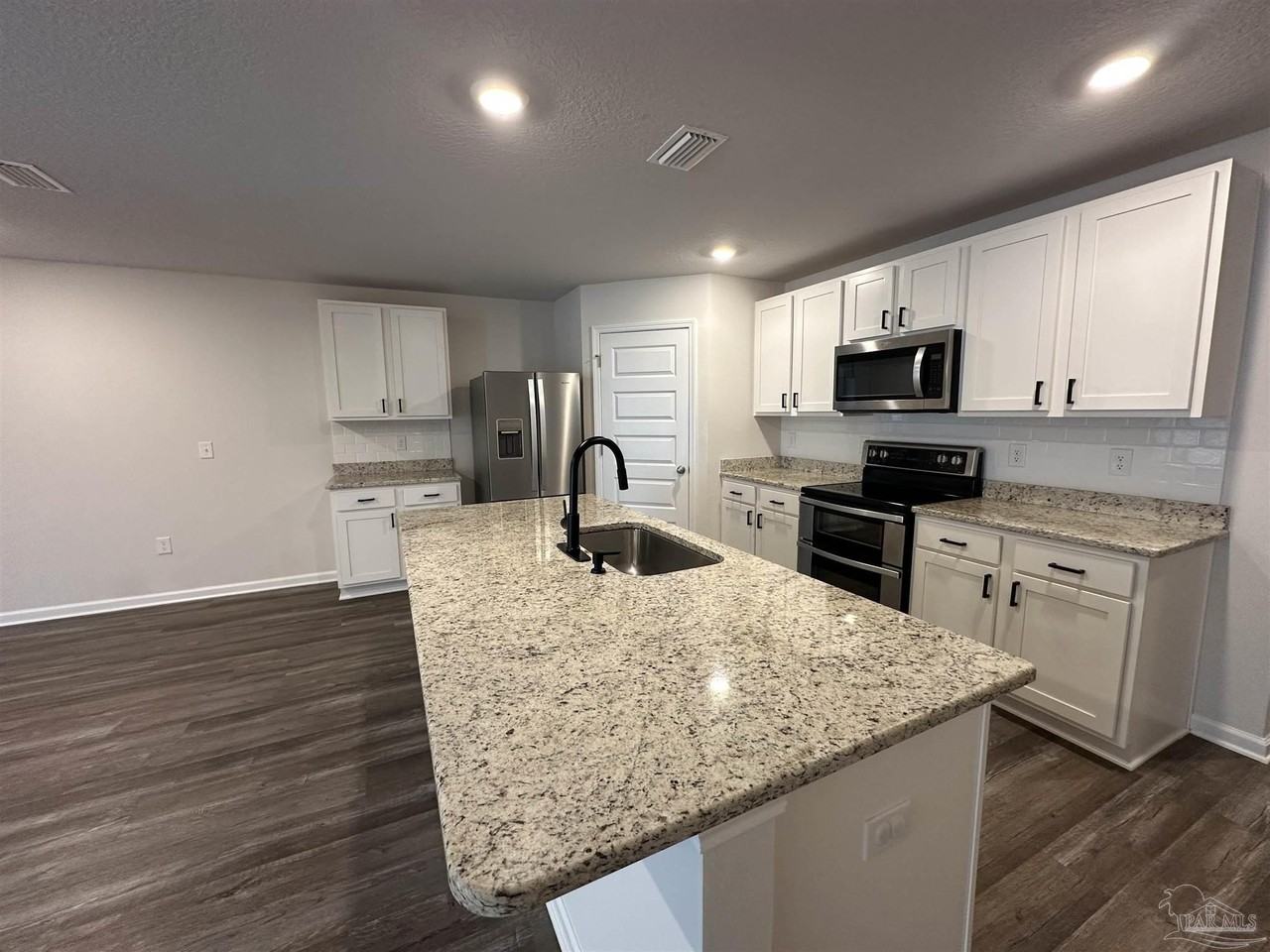 4014 Whitetail Ln - Photo 6 of 25